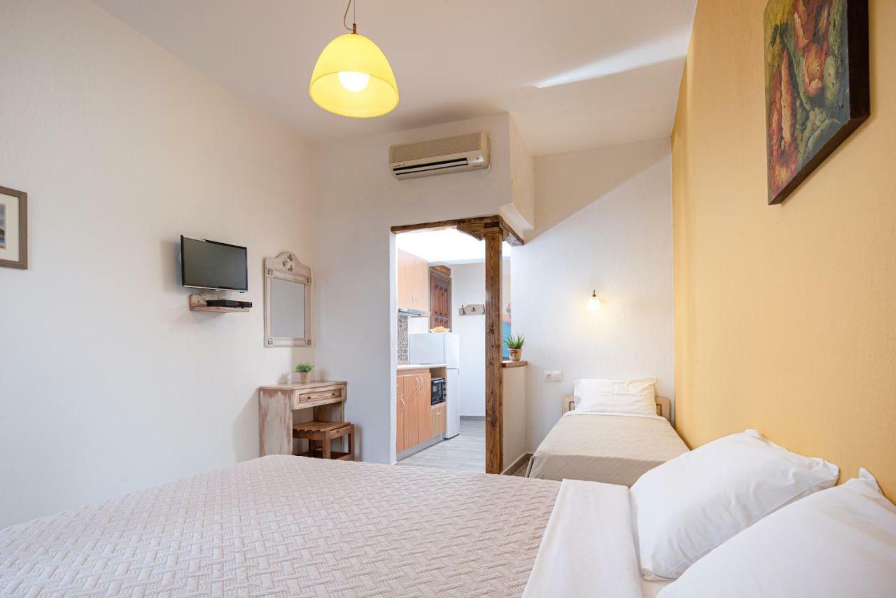 Akti House Psarogiannis Apartments & Studios Вурвуру Экстерьер фото